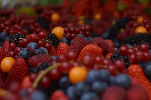 Lots of strawberries, blueberries, raspberries and cranberries.